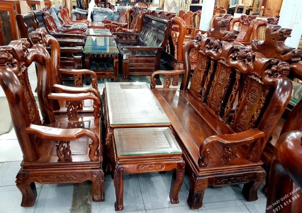 Mua bàn ghế gỗ cũ giá rẻ tphcm đảm bảo chất lượng, uy tín