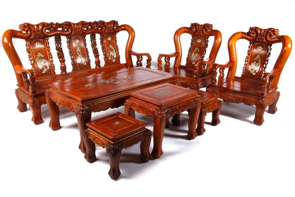 Bàn ghế gỗ phòng khách giá rẻ