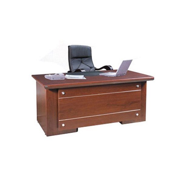 Bàn làm việc Hòa Phát 1m6 gây bão trên thị trường