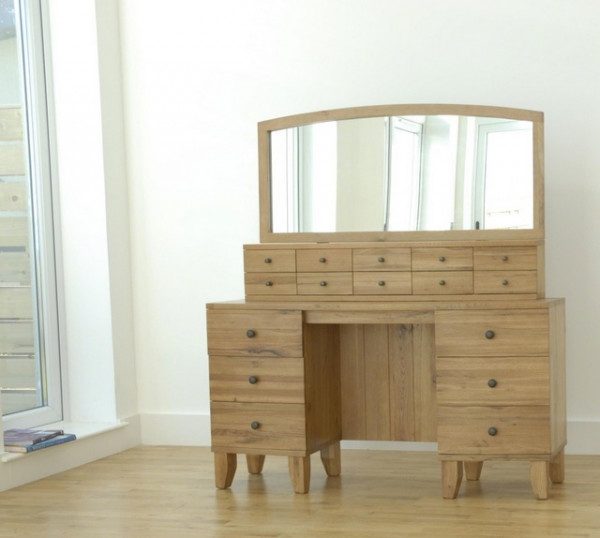 Bàn trang điểm gỗ tự nhiên
