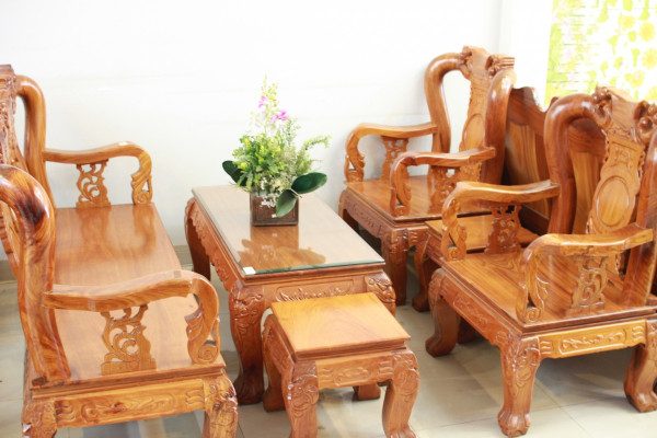Top 15 mẫu bàn ghế gỗ phòng khách nhỏ HOT nhất thị trường