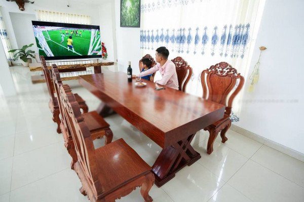 Sofa gỗ nguyên khối