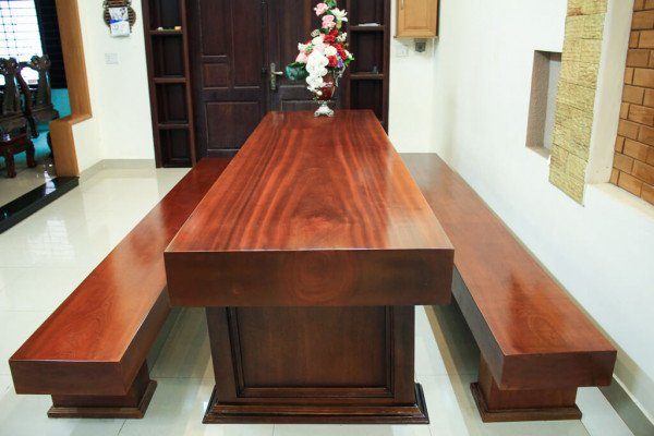 Sofa gỗ nguyên khối