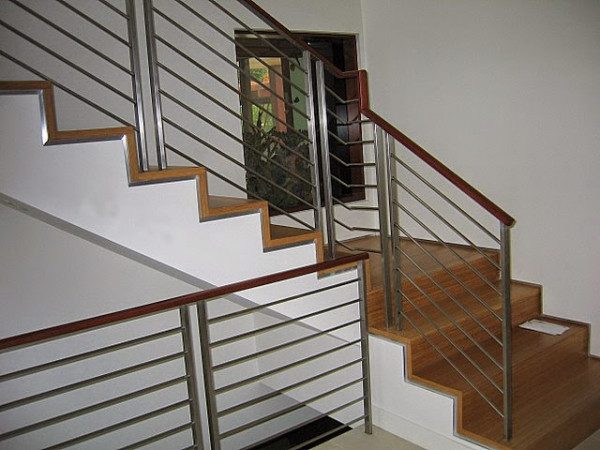 Cau Thang Inox 16