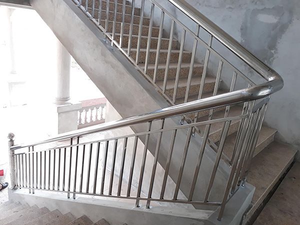 Mẫu Cầu Thang Inox đẹp Mới Nhất