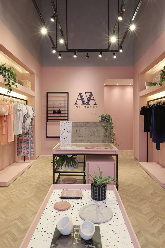 Thiết kế showroom thời trang