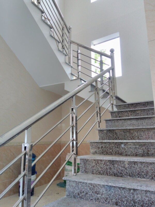 Cầu thang Inox đẹp