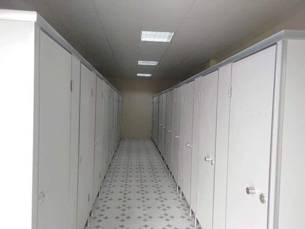 Vách Ngăn Vệ Sinh Giá Rẻ "UY TÍN - CHẤT LƯỢNG" Nhất Thị Trường