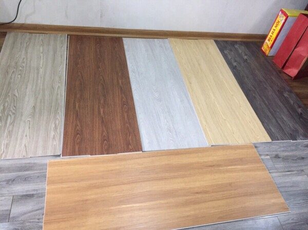 Báo Giá Sàn Nhựa Giả Gỗ - Cập Nhật Liên Tục Các Mẫu Sàn Phổ Biến