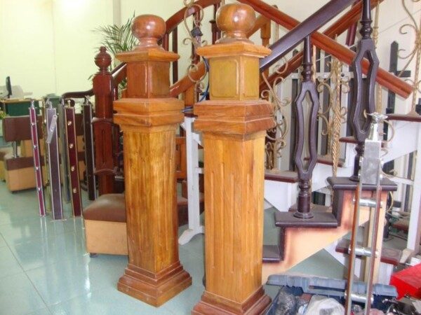 12+ Trụ Cầu Thang Gỗ "Hiện Đại- Sang Trọng" | Chi Phí Tối Ưu Nhất