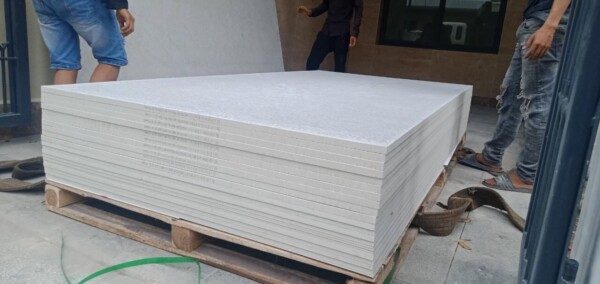 Địa chỉ bán tấm xi măng Cemboard chất lượng
